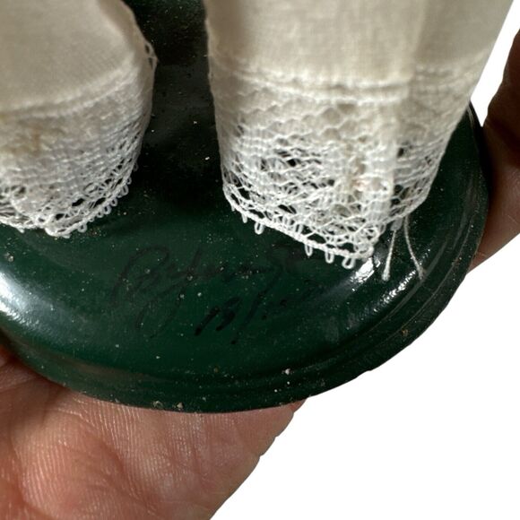 Pair Byers Choice Victorian Boy Girl Caroler Signed & Numbered 1996 1997 - Picture 16 of 16